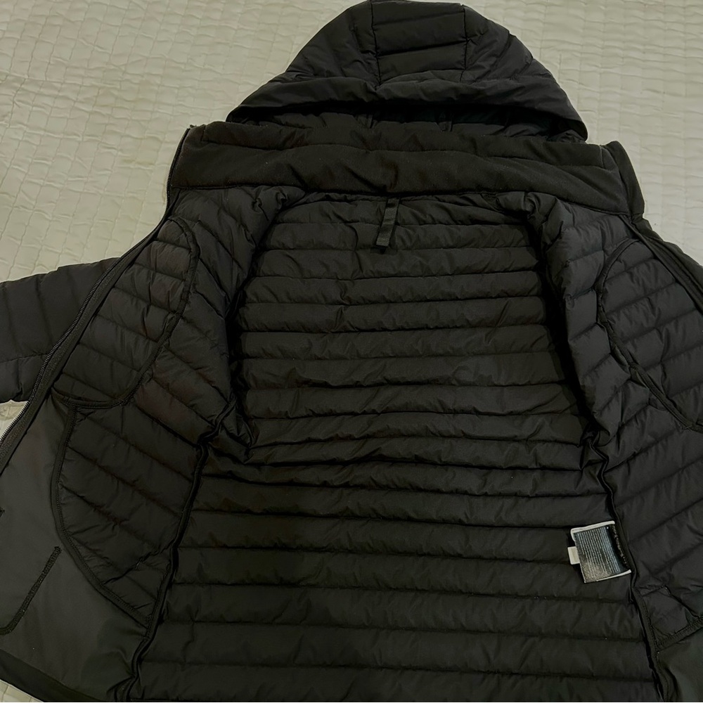 Lululemon Pack It Down Jacket - image 7